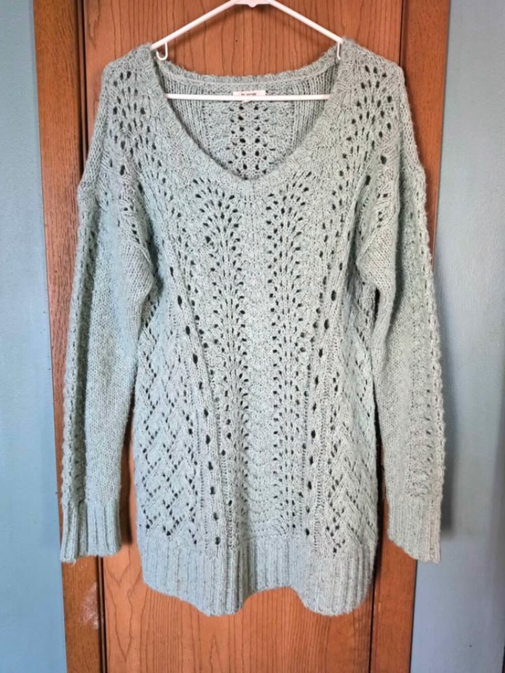 Size L Maurices Blue & Silver Tunic Sweater